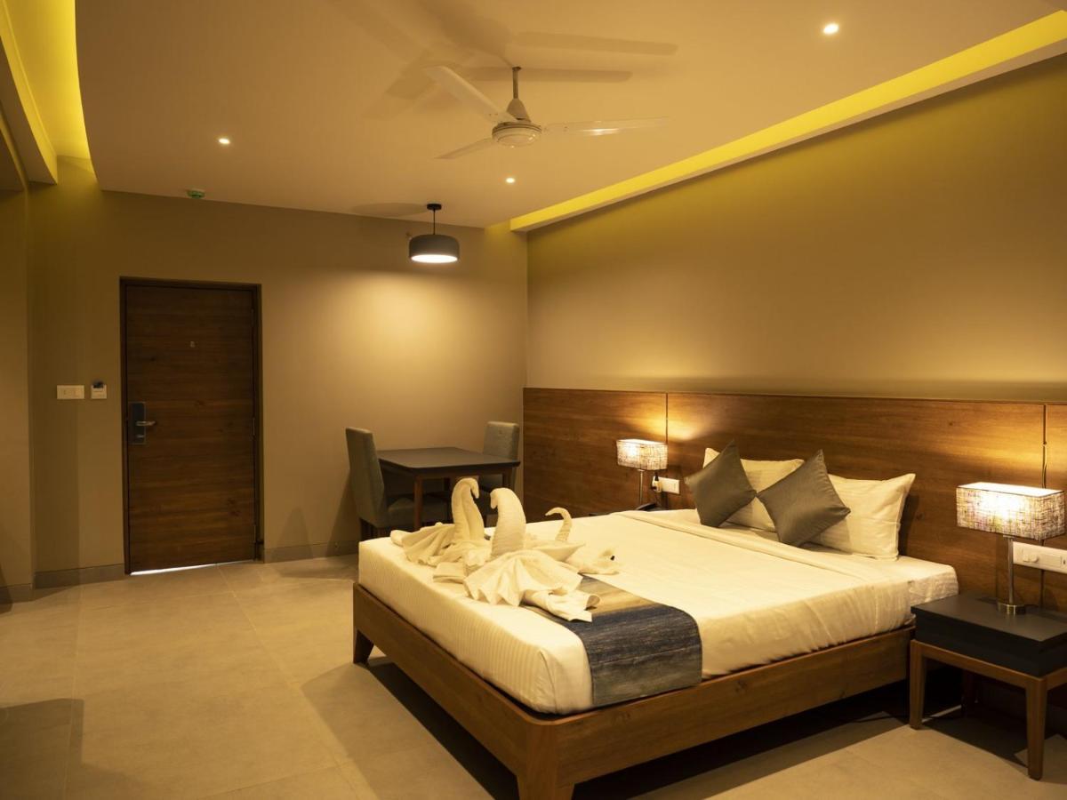 Cosmique Clarks Inn Suites Goa Madgaon Esterno foto