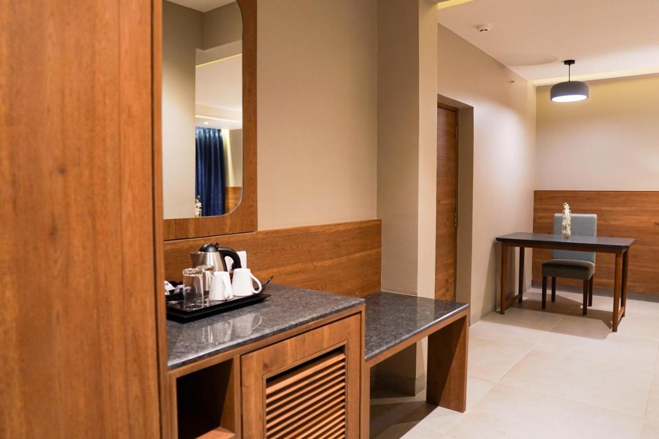 Cosmique Clarks Inn Suites Goa Madgaon Esterno foto