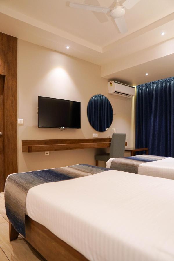 Cosmique Clarks Inn Suites Goa Madgaon Esterno foto