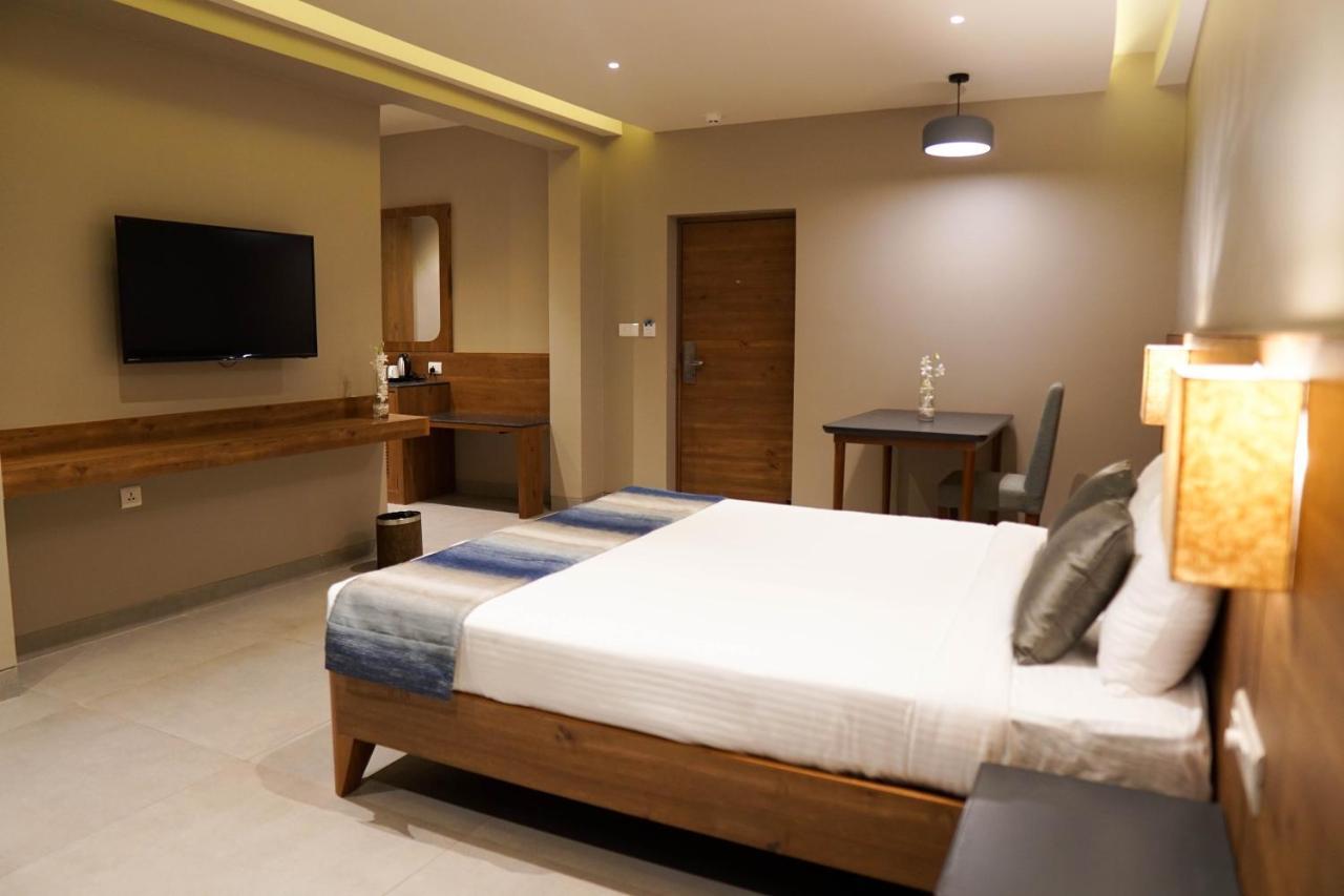 Cosmique Clarks Inn Suites Goa Madgaon Esterno foto