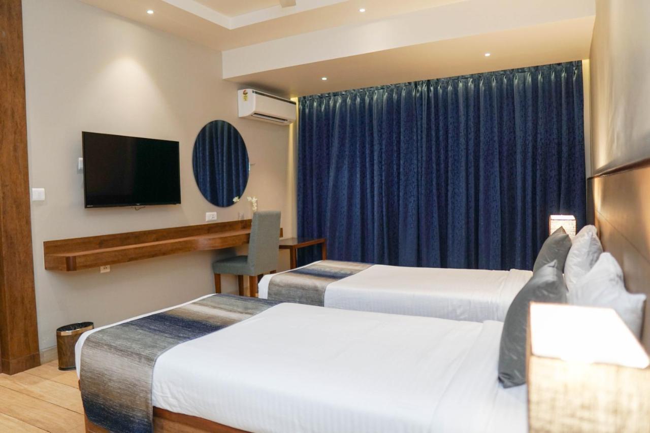Cosmique Clarks Inn Suites Goa Madgaon Esterno foto