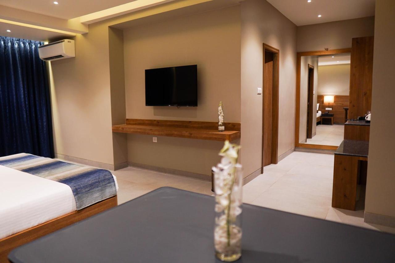 Cosmique Clarks Inn Suites Goa Madgaon Esterno foto