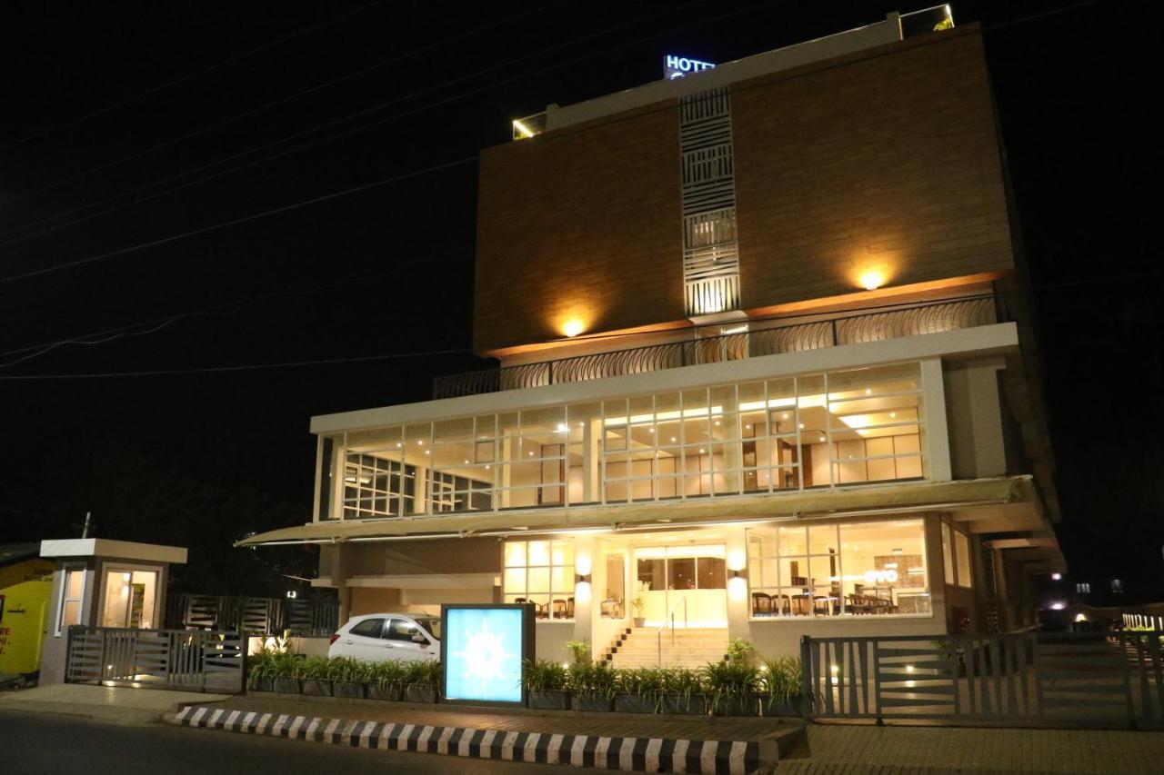 Cosmique Clarks Inn Suites Goa Madgaon Esterno foto
