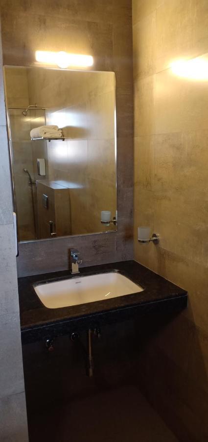 Cosmique Clarks Inn Suites Goa Madgaon Esterno foto